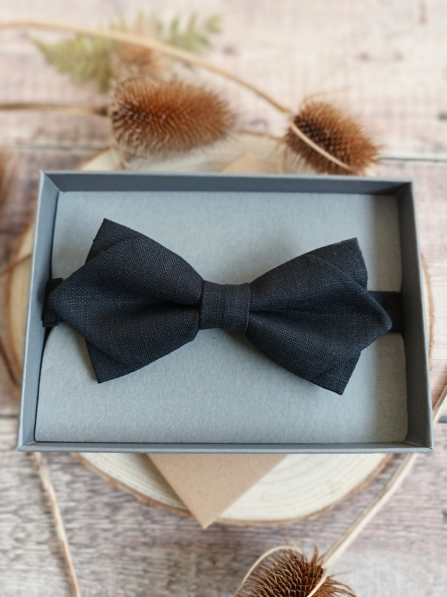 Black Linen Classic Bowtie