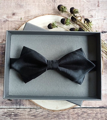 Pre-Tied Black Bow Ties