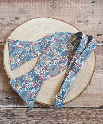 Liberty Bow Tie Strawberry Thief