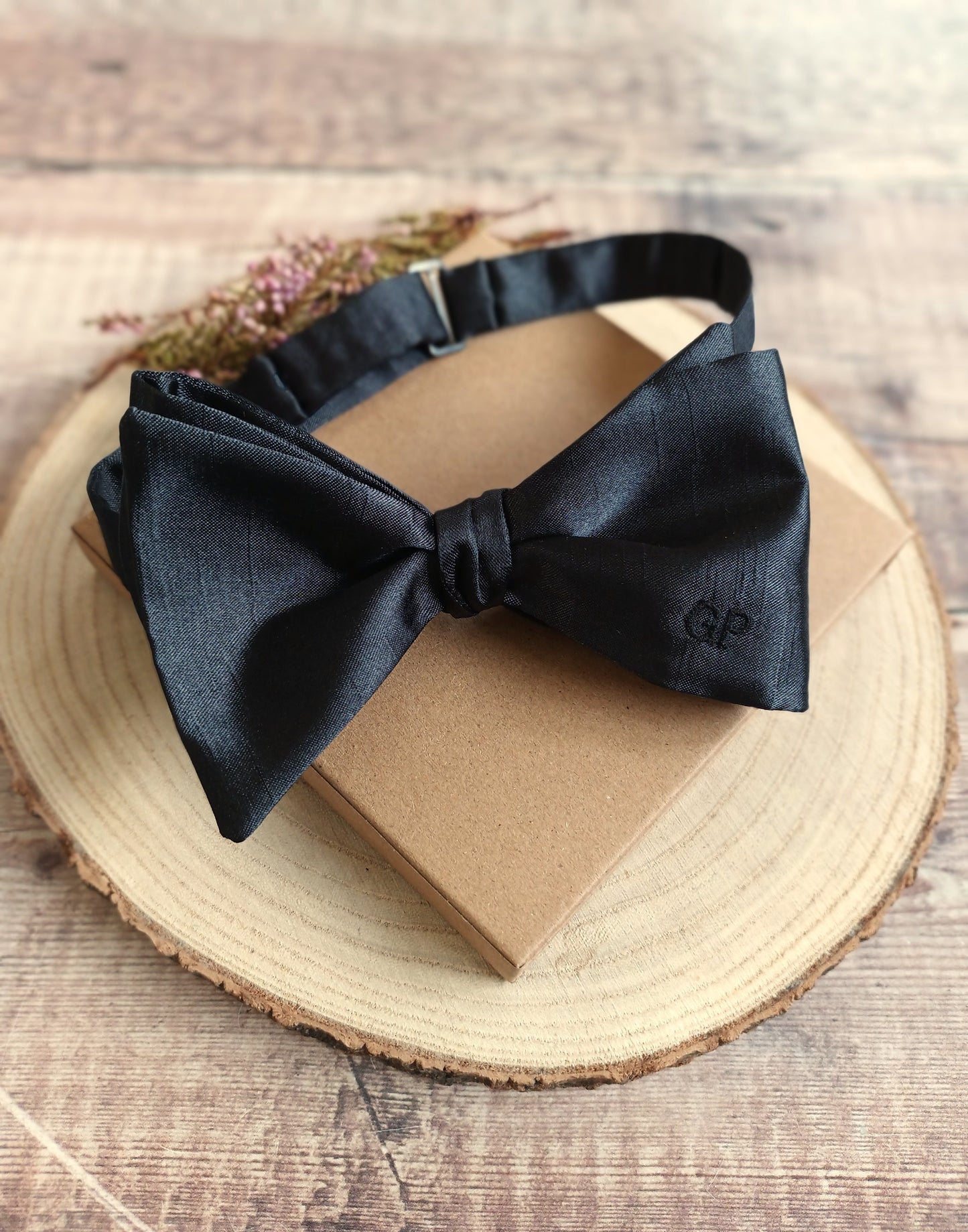 Self-Tie Black Butterfly Bow tie
