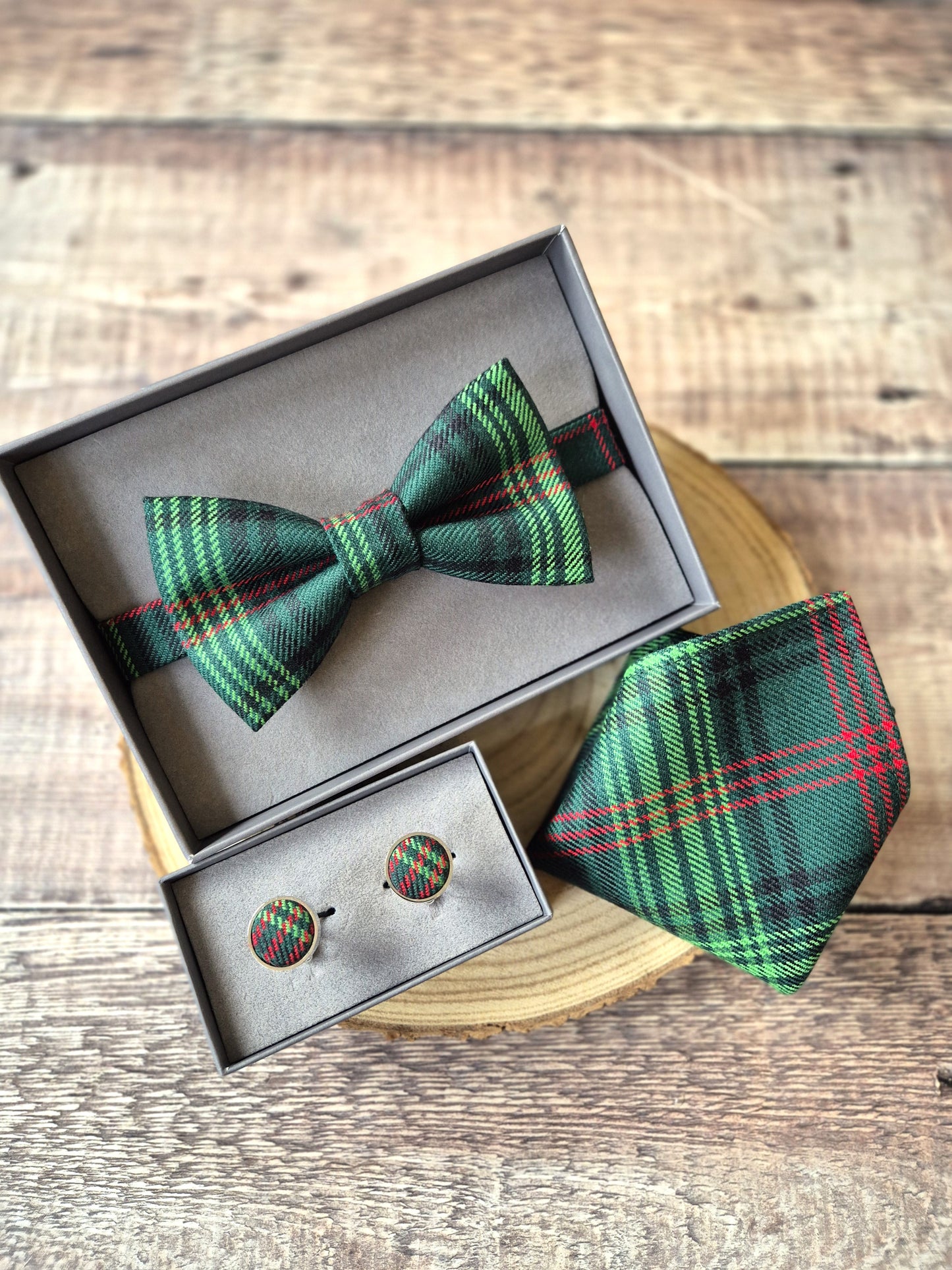 Ross Tartan Bow Tie