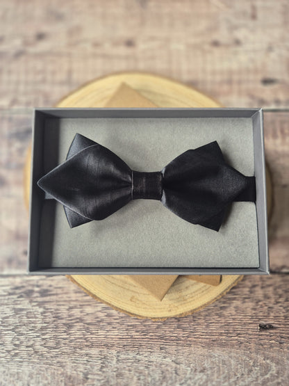 Pre-Tied Black Bow Tie