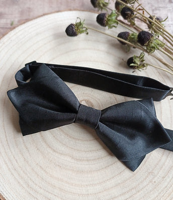 Pre-Tied Black Bow Ties