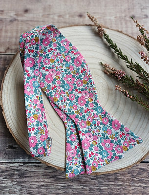 Liberty Pink Floral Bowtie