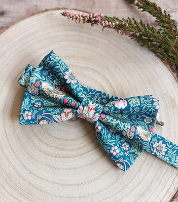 Liberty Bow Tie Strawberry Thief